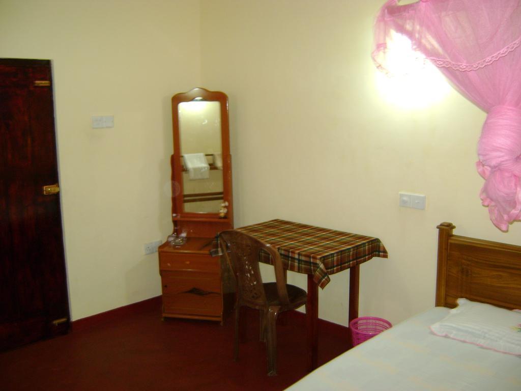 Family Guest House Mirissa Exteriér fotografie